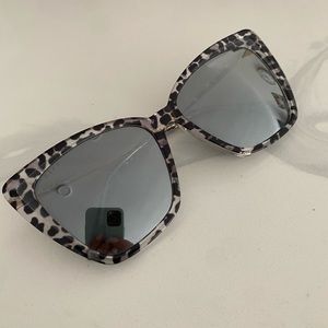 DIFF sunglasses. Mirrored, Cat-eye, Cheetah print 🐆